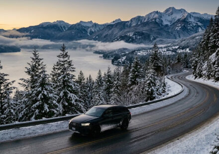 Whistler for the Holidays: Private Car From Seattle or a Flight Into Vancouver